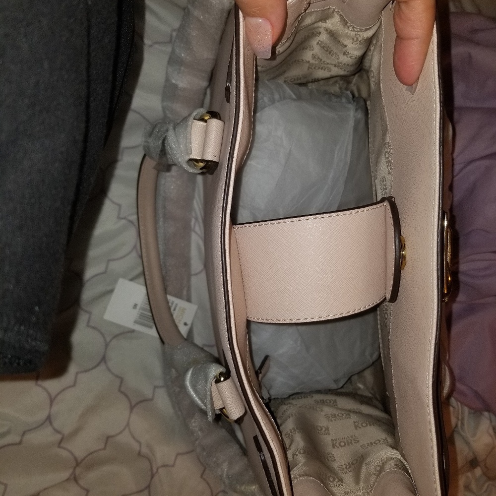 MK PURSE